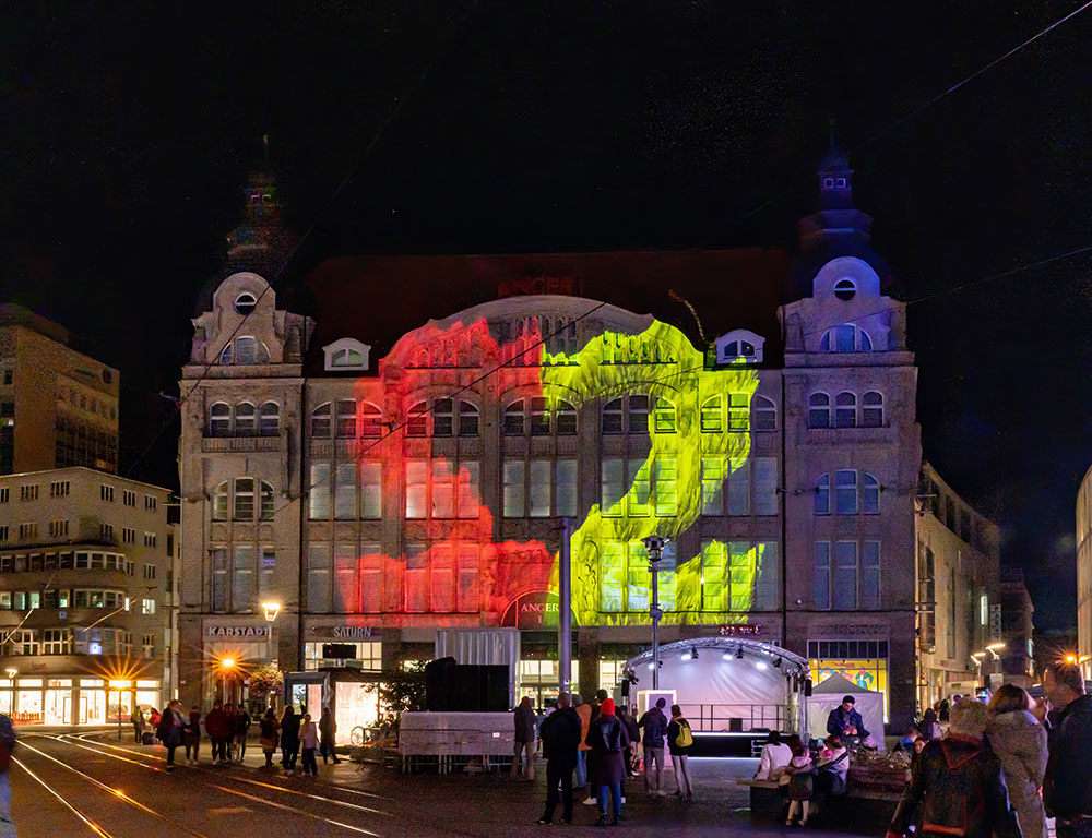 <strong>Celebrating 32 years of German Unity: Digital Projection brings history to life</strong>” />
				                    						    	</div>
						    						</div>
						<!-- Add Pagination -->
                		<div class=