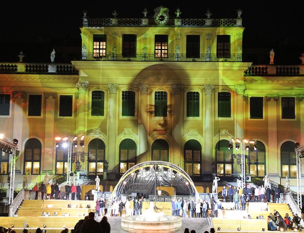 Digital Projection breathes new life into Austrian charity event