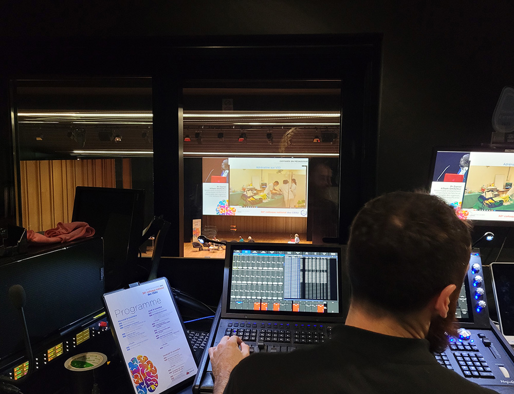 State-of-the-art auditorium installations in historic Rennes